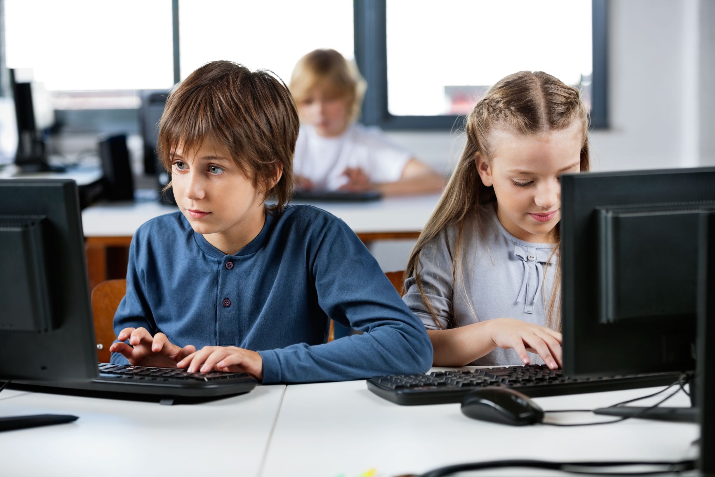 How Is Technology Making It Easier for Students to Ace Difficult Subjects?