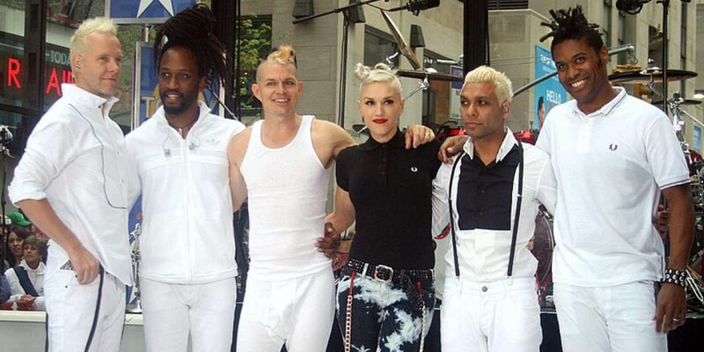 Blake Shelton Wife: Gwen Stefani with Members of the Band No Doubt