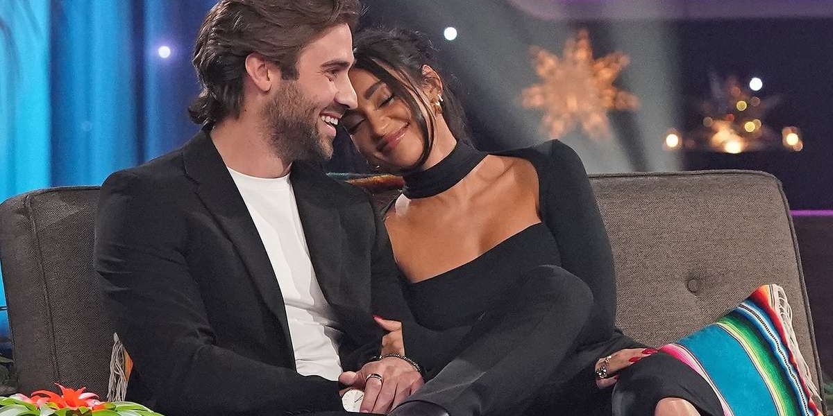 Greg Grippo and Victoria Fuller