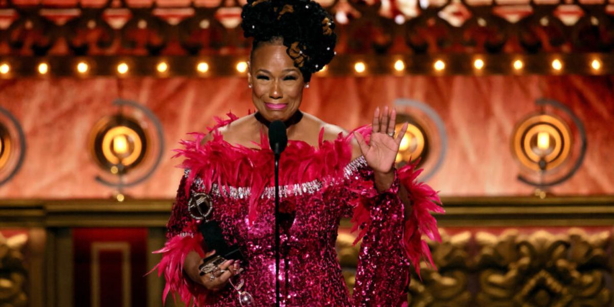 Kecia Lewis Wins Best Performance By An Actress In A Featured Role In A Musical