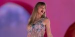 Taylor Swift (1)
