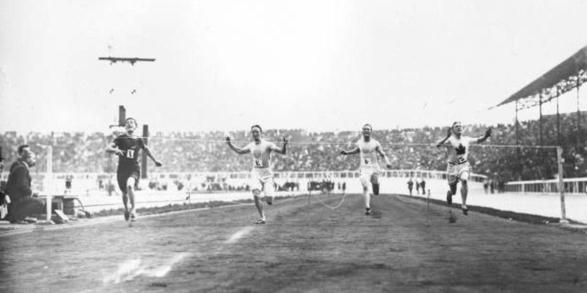 Reginald Walker Won the 100 Meters Race