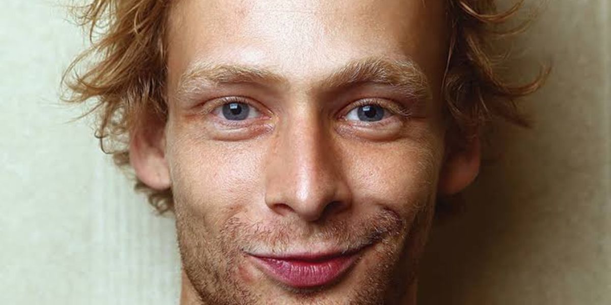 Johnny Lewis