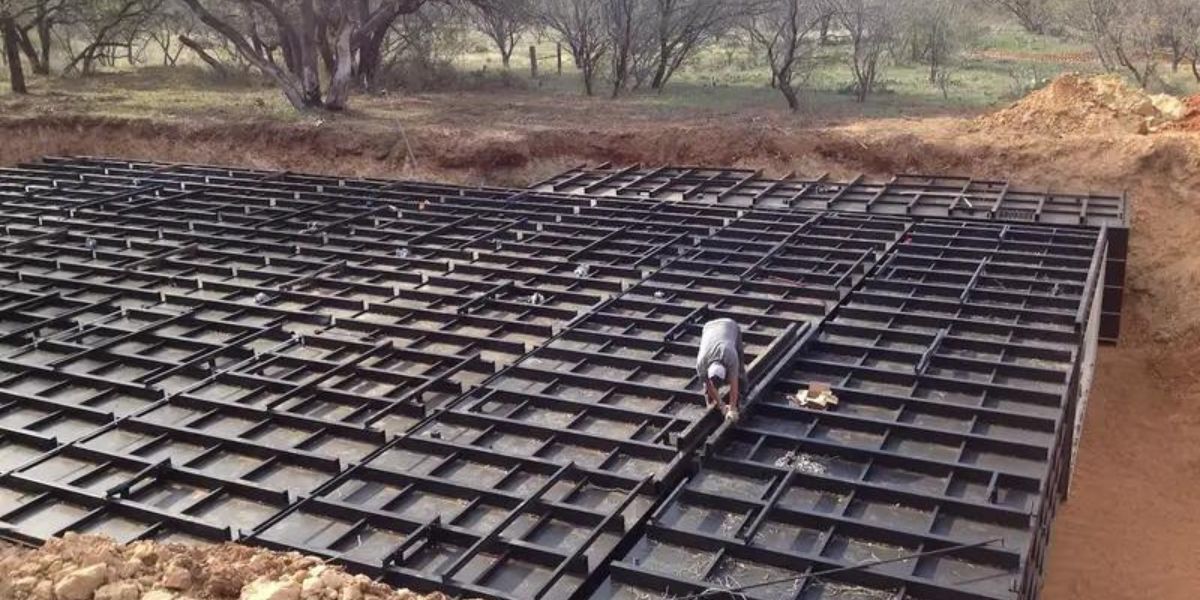 Make a Proper Roof With Strong Materials