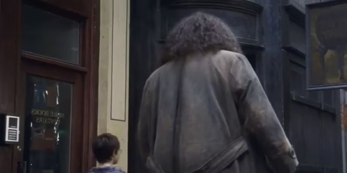 The Tricky and Magical Sign of The Leaky Cauldron