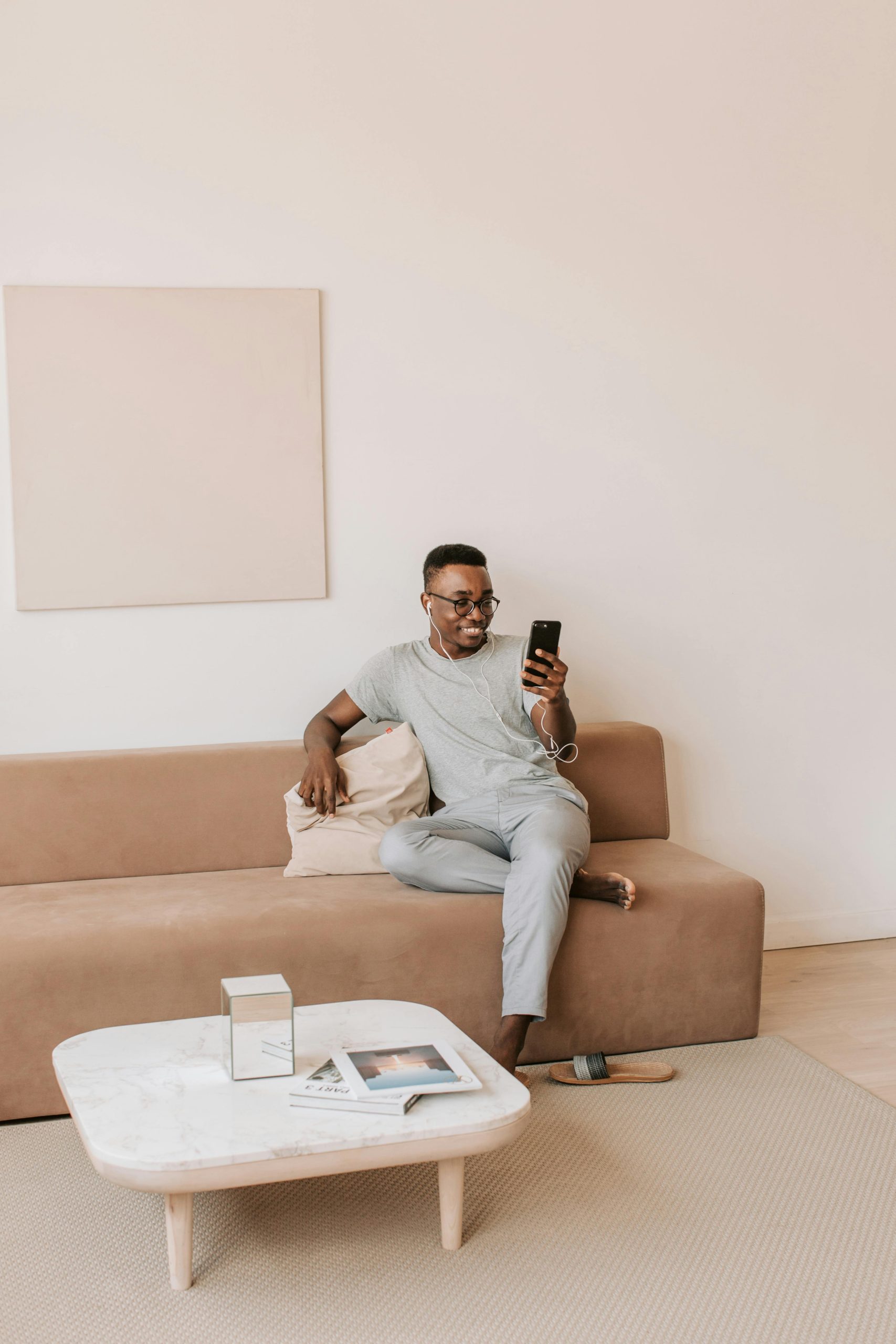 Why Mobile-First Finance Is Changing How Kenya Trades